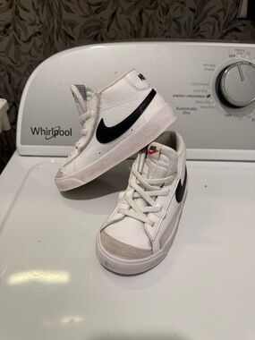 Nike Kids White & Black High-Top Sneakers
